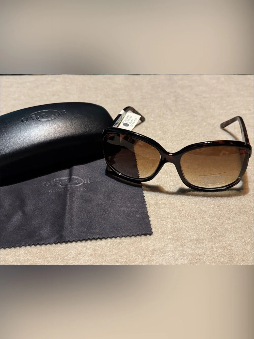 Oscar de la Renta demi sunglasses tortoiseshell frame UV Protection Classic